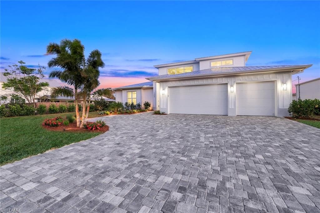 1308 Ridge ST, NAPLES FL 34103-42