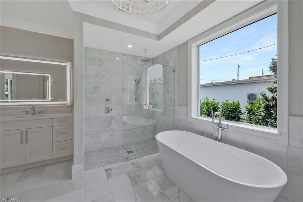 1308 Ridge ST, NAPLES FL 34103-25