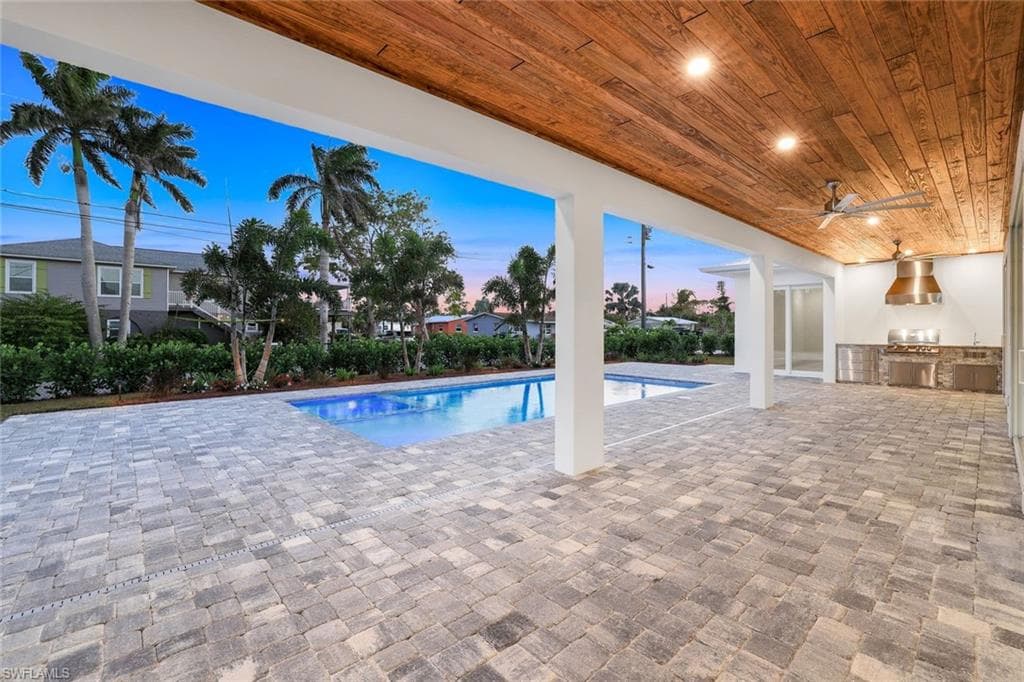 1308 Ridge ST, NAPLES FL 34103-36