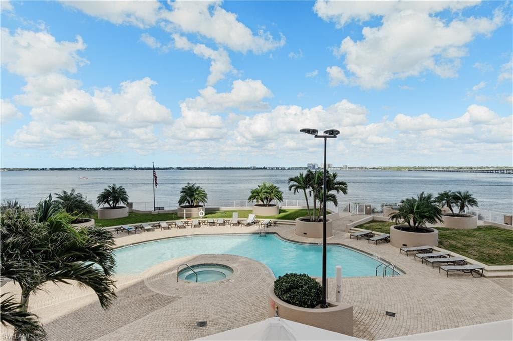 2090 W First ST # I2409, FORT MYERS FL 33901-35