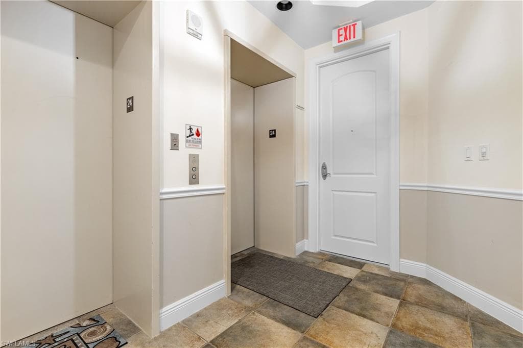 2090 W First ST # I2409, FORT MYERS FL 33901-28