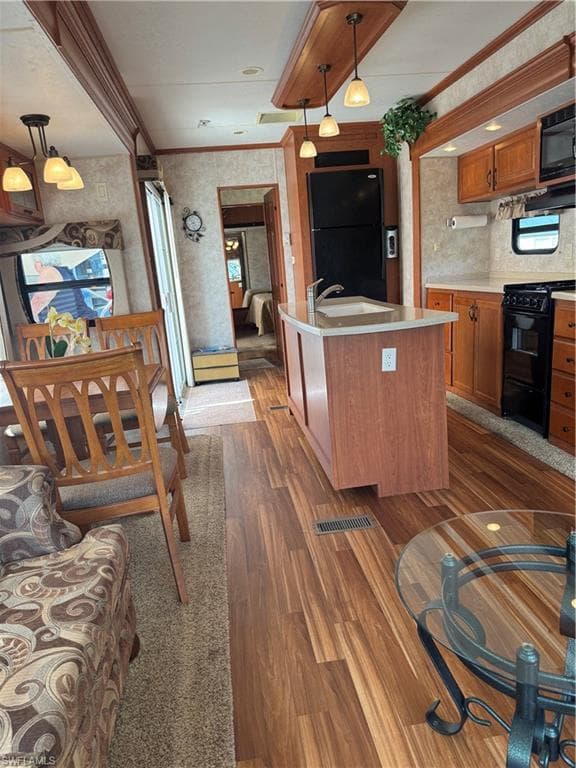 69 Kumquat LN # 192, NAPLES FL 34114-26