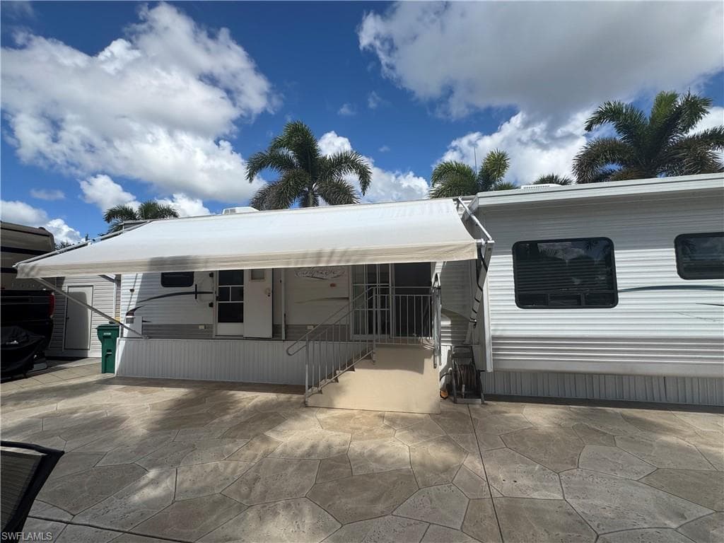 69 Kumquat LN # 192, NAPLES FL 34114-5