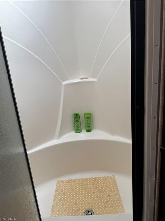 69 Kumquat LN # 192, NAPLES FL 34114-12