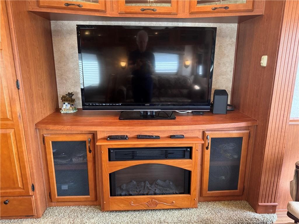 69 Kumquat LN # 192, NAPLES FL 34114-15