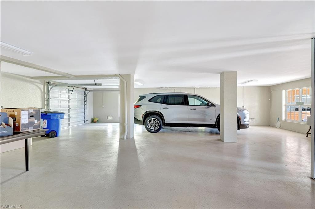 27041 Flamingo DR, BONITA SPRINGS FL 34135-34