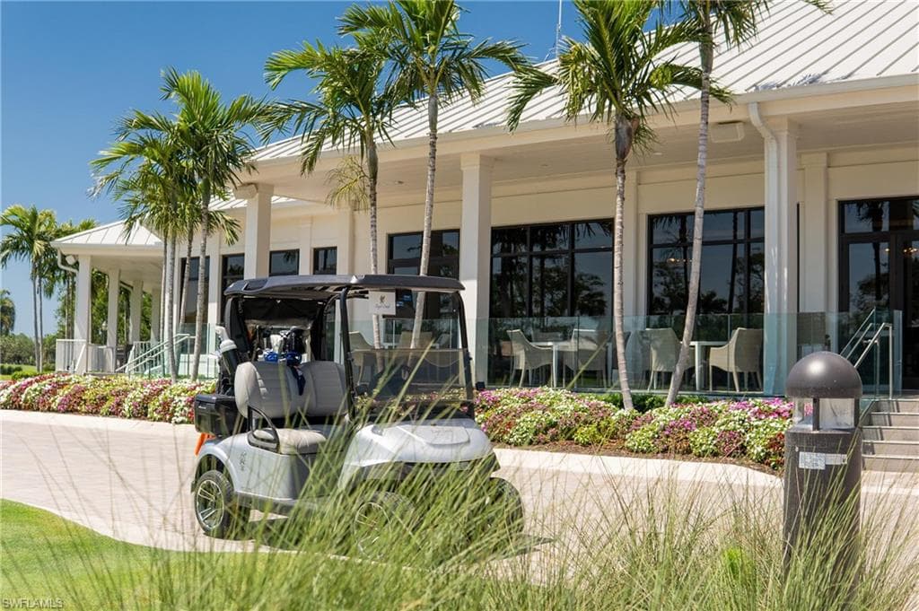 760 Waterford DR # 301, NAPLES FL 34113-35