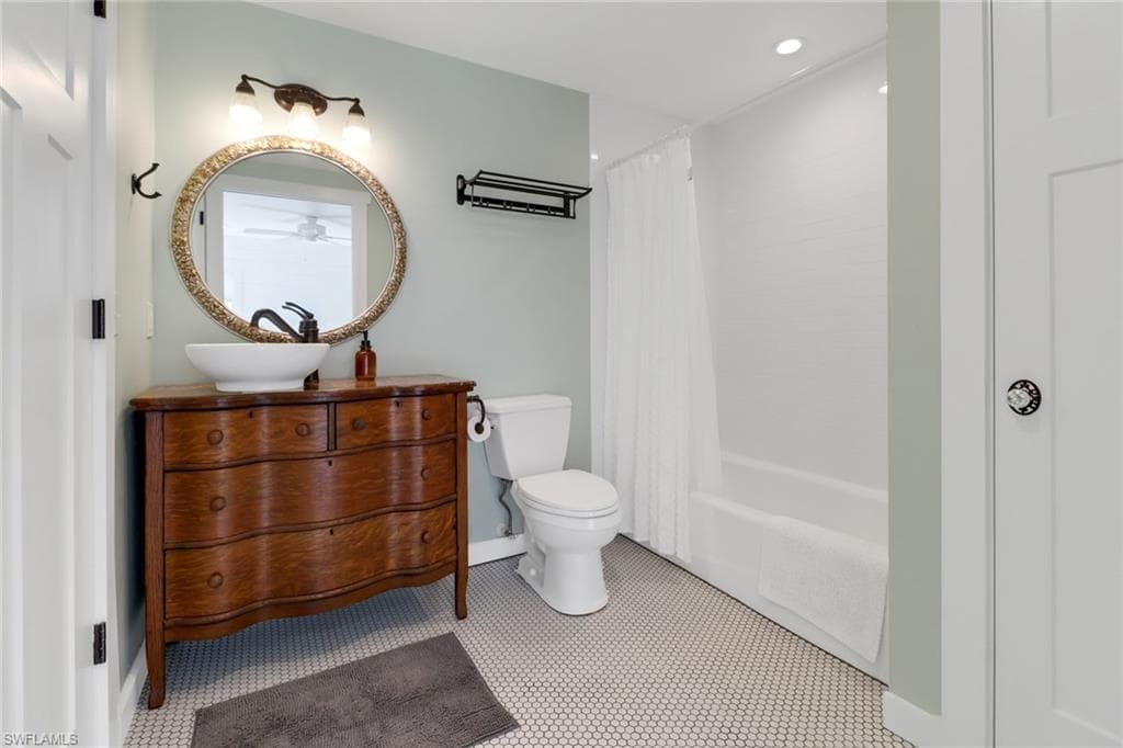 847 James ST, FORT MYERS FL 33916-28