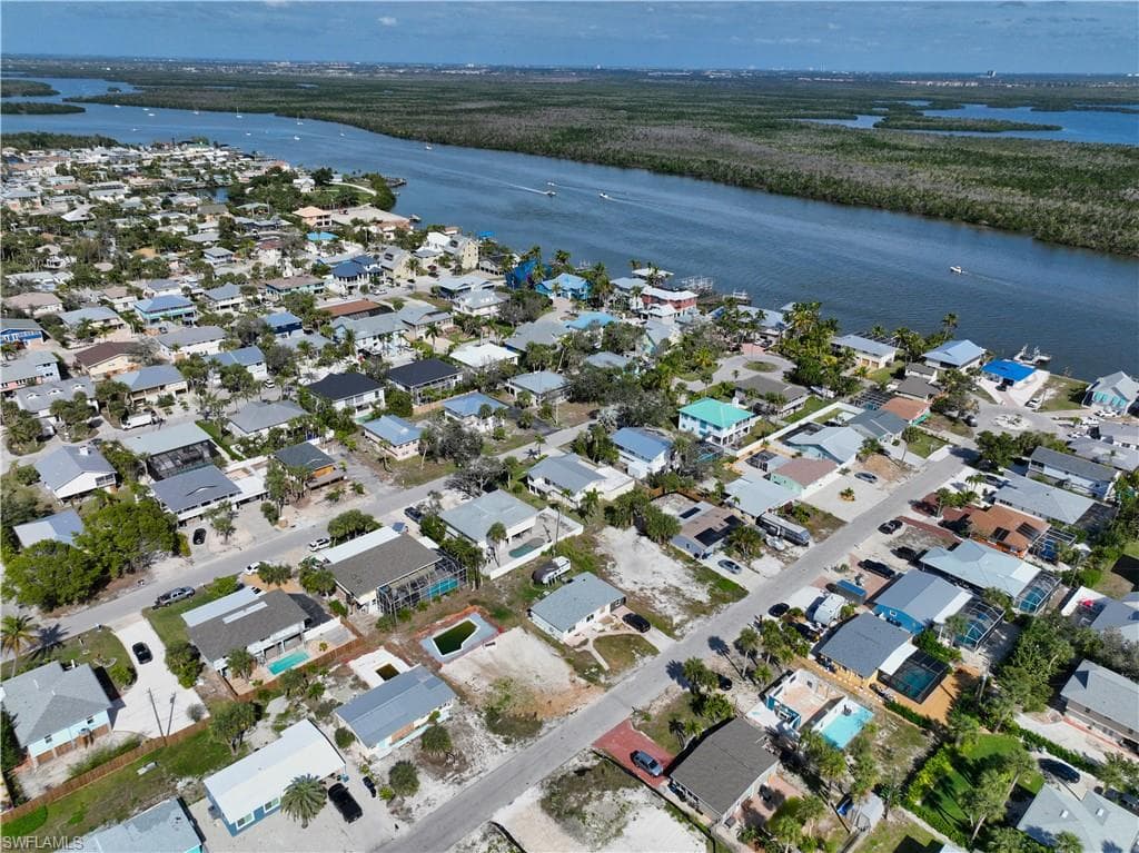 161 Hibiscus DR, FORT MYERS BEACH FL 33931-26