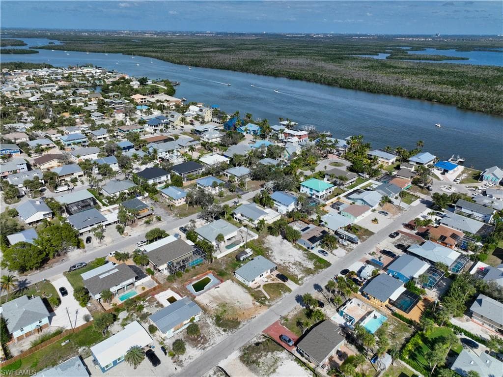 161 Hibiscus DR, FORT MYERS BEACH FL 33931-25