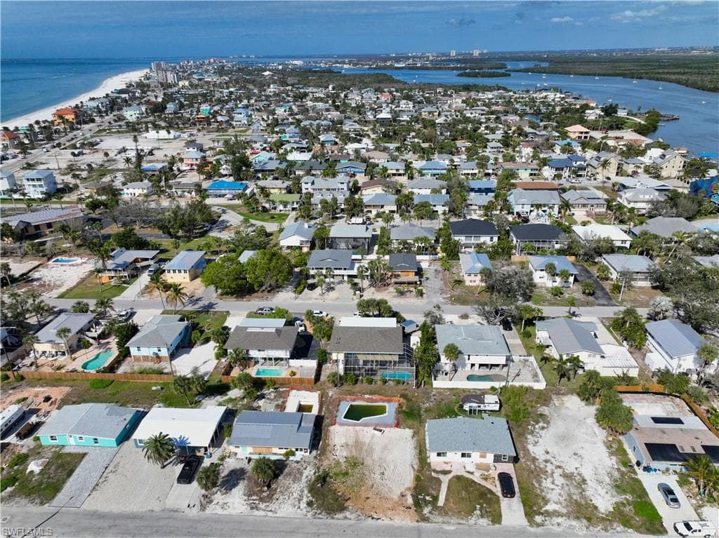 161 Hibiscus DR, FORT MYERS BEACH FL 33931-35