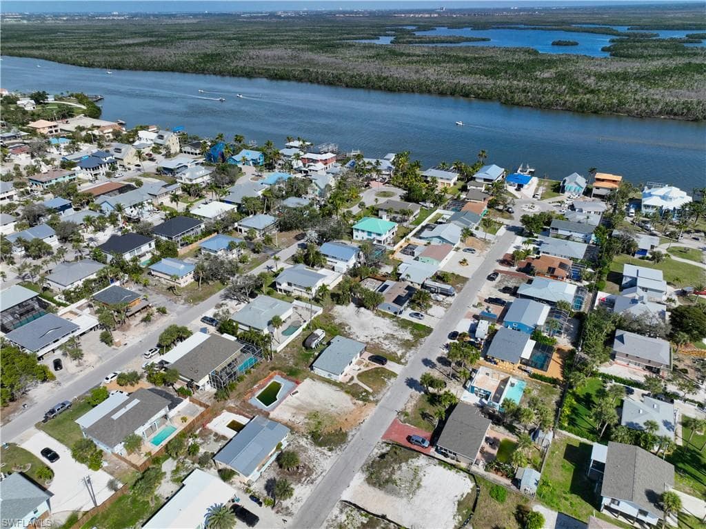 161 Hibiscus DR, FORT MYERS BEACH FL 33931-27