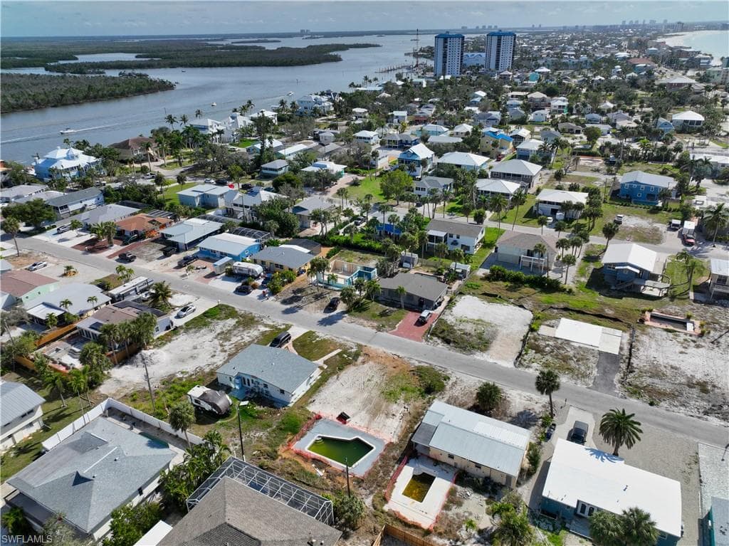 161 Hibiscus DR, FORT MYERS BEACH FL 33931-4
