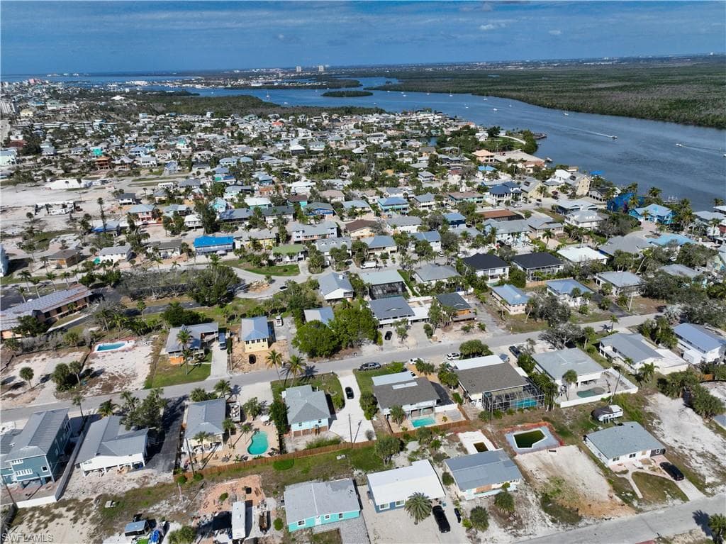 161 Hibiscus DR, FORT MYERS BEACH FL 33931-23