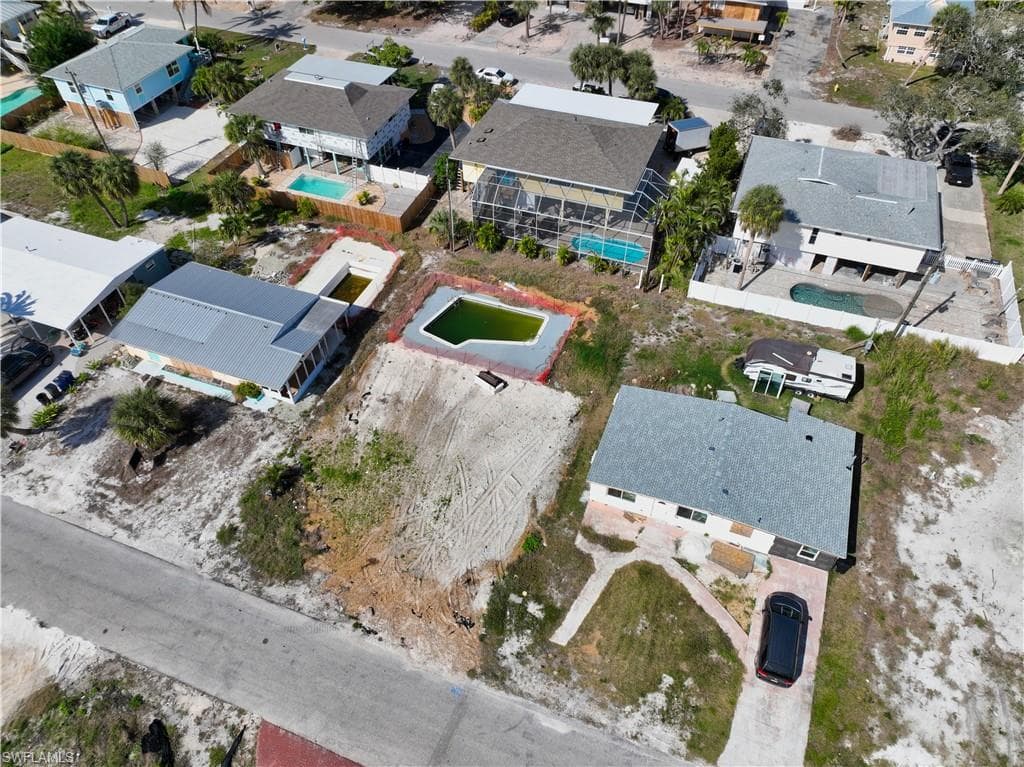 161 Hibiscus DR, FORT MYERS BEACH FL 33931-32