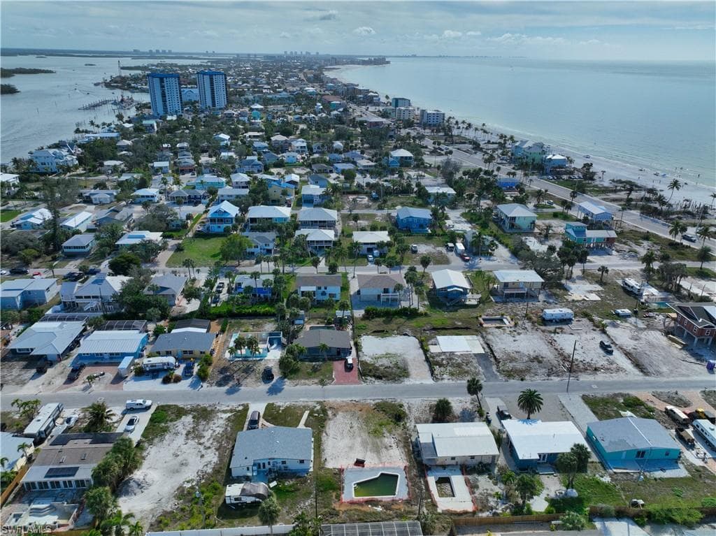 161 Hibiscus DR, FORT MYERS BEACH FL 33931-36