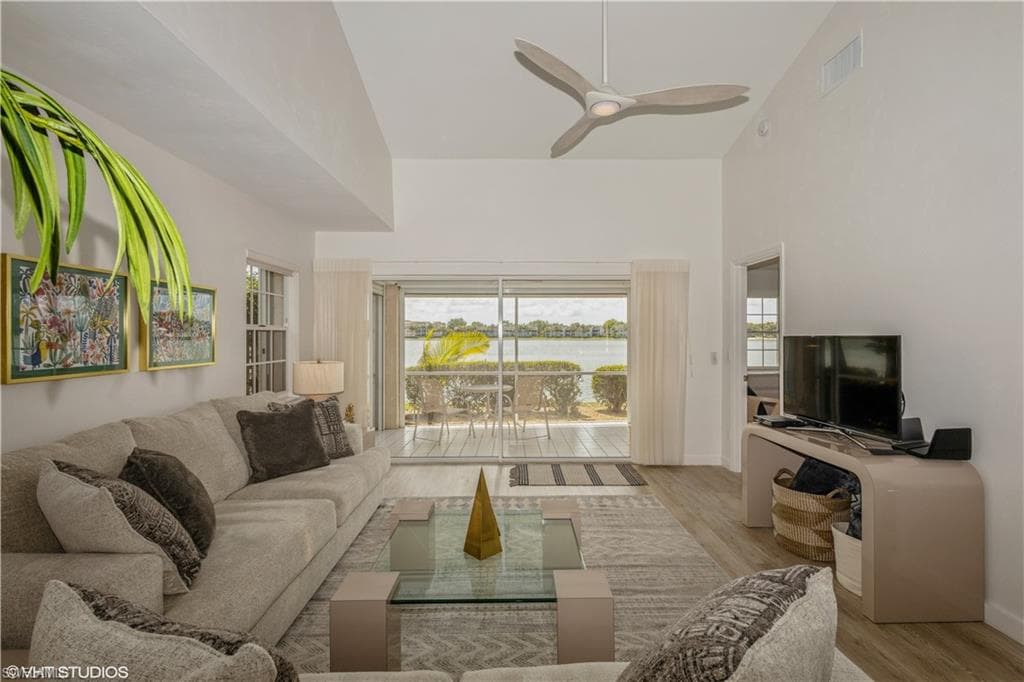 2608 Sailors WAY # 122, NAPLES FL 34109-5