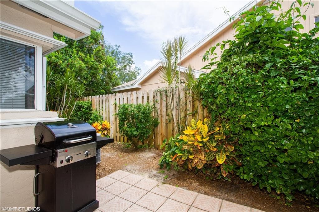 2608 Sailors WAY # 122, NAPLES FL 34109-12