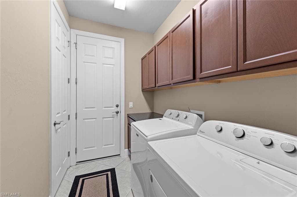 10641 Jackson Square DR, ESTERO FL 33928-21