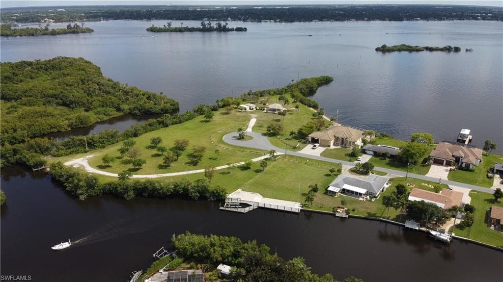 2347 Club House RD, NORTH FORT MYERS FL 33917-26