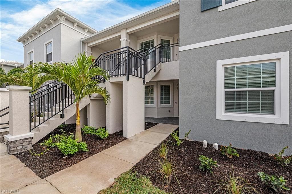 11821 Venetian Lagoon DR # 104, FORT MYERS FL 33913-1