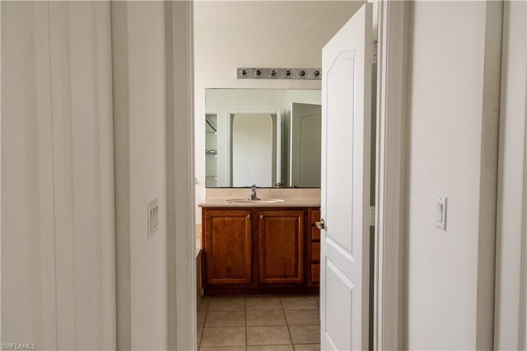 7029 Ambrosia LN # 604, NAPLES FL 34119-11