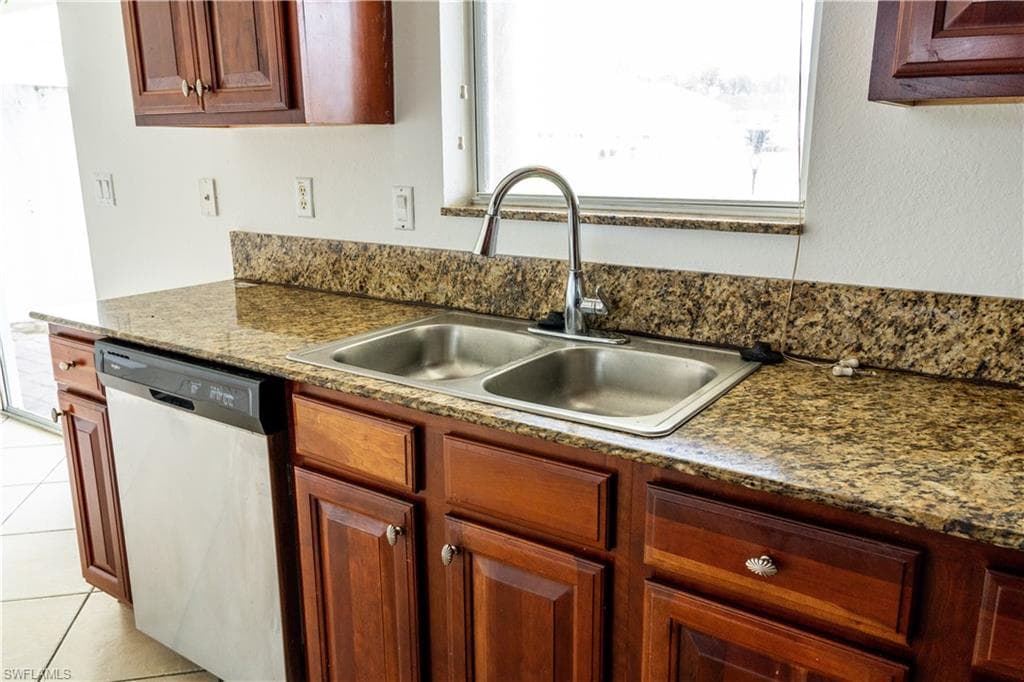 7029 Ambrosia LN # 604, NAPLES FL 34119-23