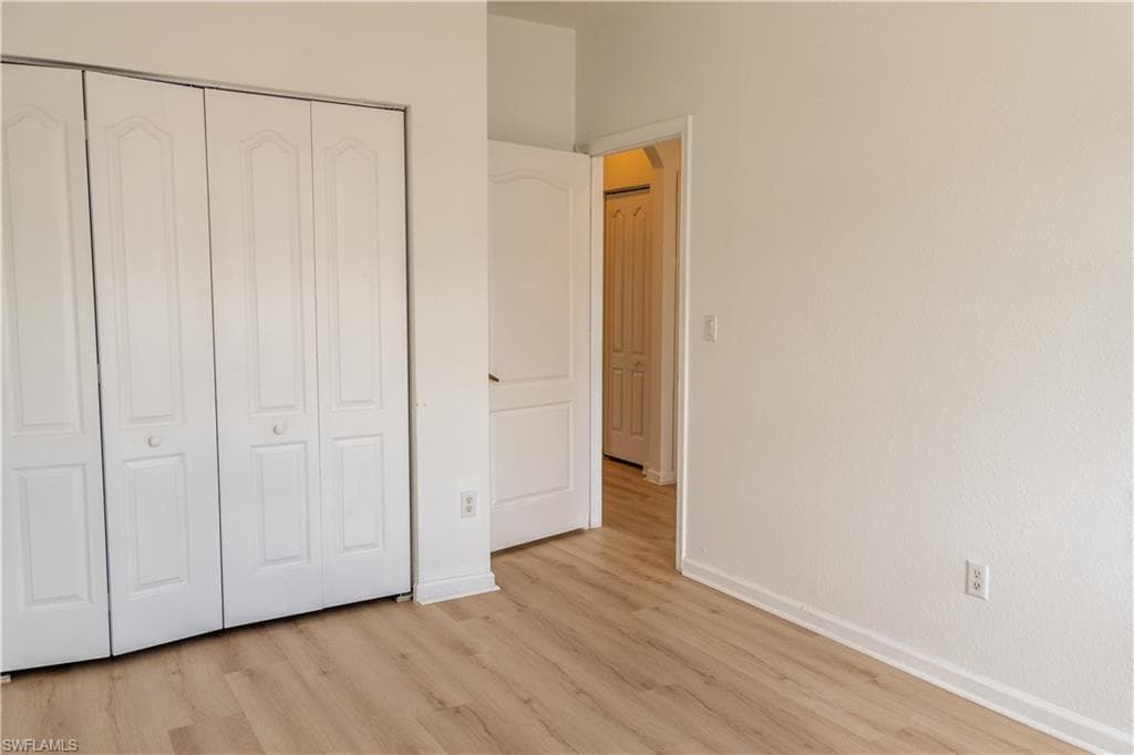 7029 Ambrosia LN # 604, NAPLES FL 34119-33