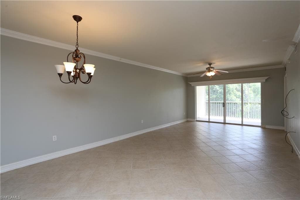 7811 Regal Heron CIR # 204, NAPLES FL 34104-3