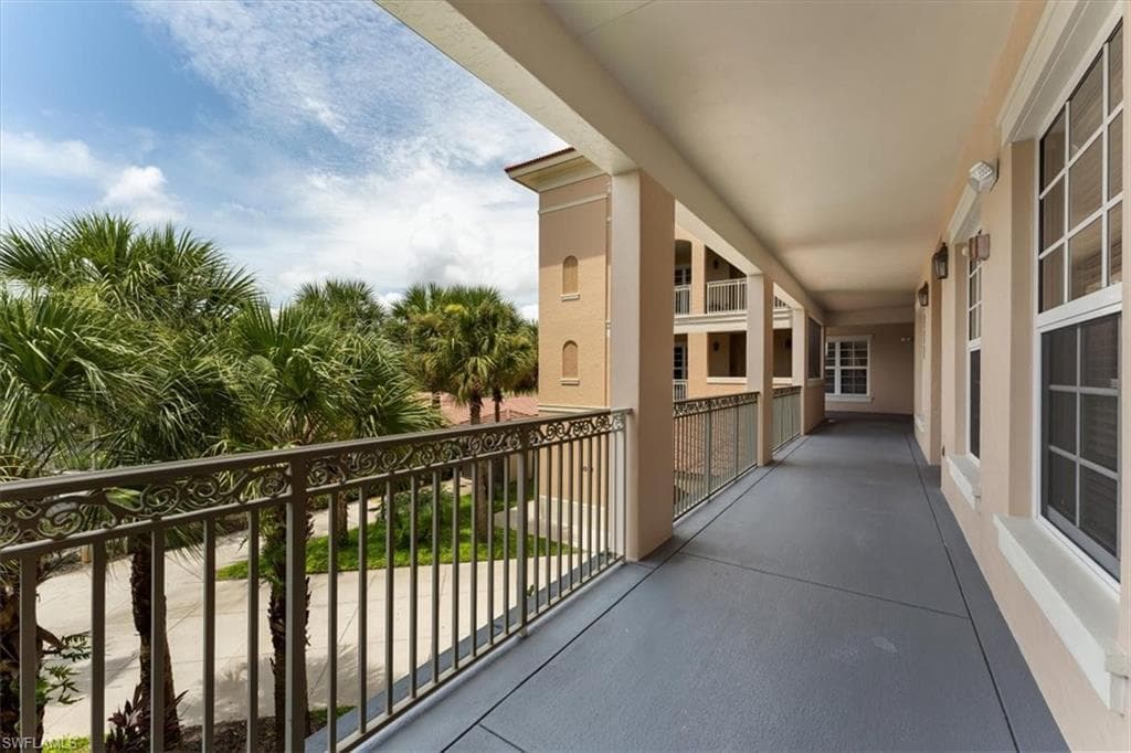 5080 Annunciation CIR # 204, AVE MARIA FL 34142-1