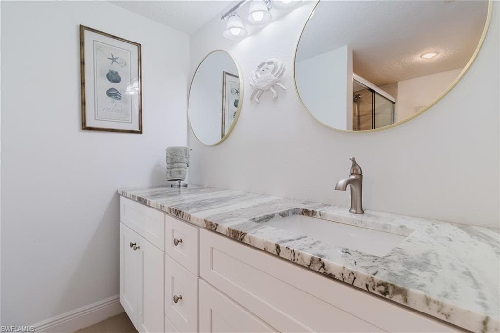 3324 N Key DR # 1, NORTH FORT MYERS FL 33903-14