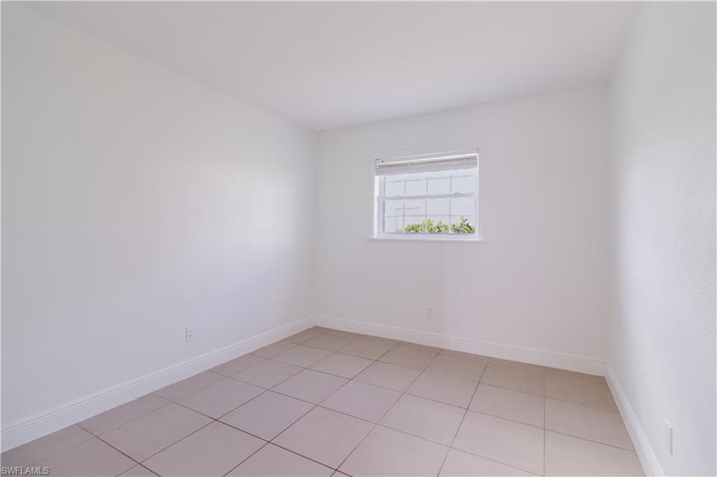 3324 N Key DR # 4, NORTH FORT MYERS FL 33903-12