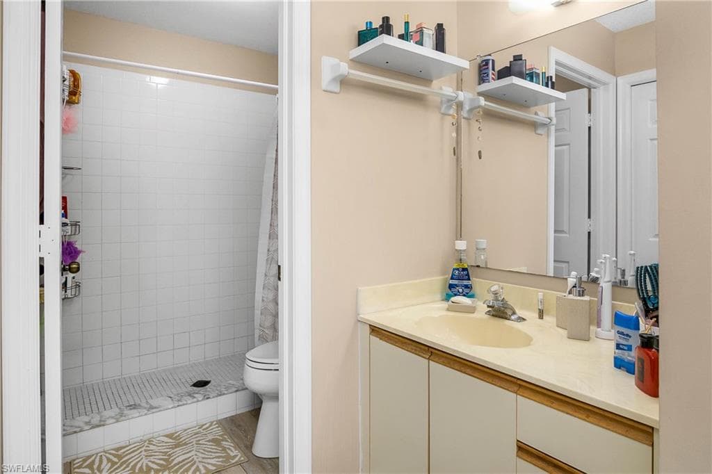 3012 Sandpiper Bay CIR # D301, NAPLES FL 34112-42