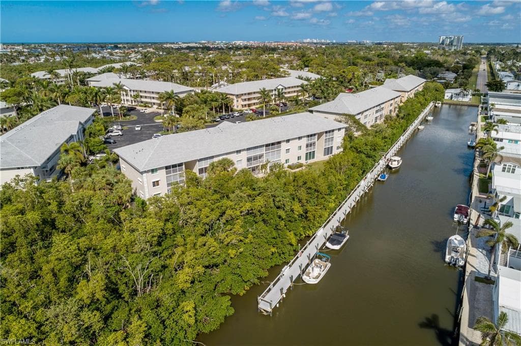 3012 Sandpiper Bay CIR # D301, NAPLES FL 34112-8