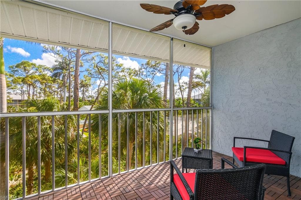 3012 Sandpiper Bay CIR # D301, NAPLES FL 34112-44