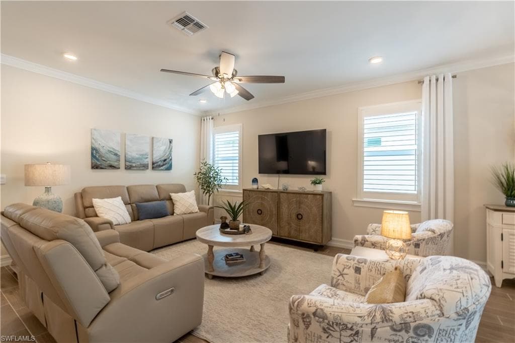 461 Kamari CV, NAPLES FL 34114-15