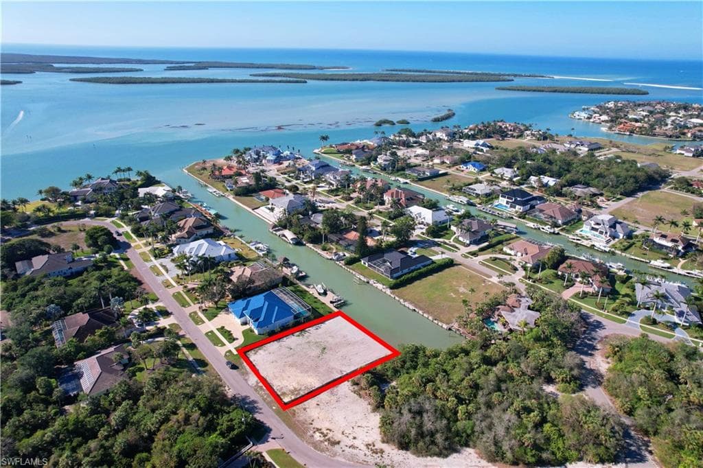 1115 Caxambas DR, MARCO ISLAND FL 34145-4