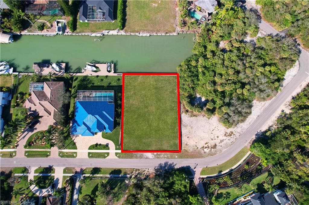 1115 Caxambas DR, MARCO ISLAND FL 34145-3