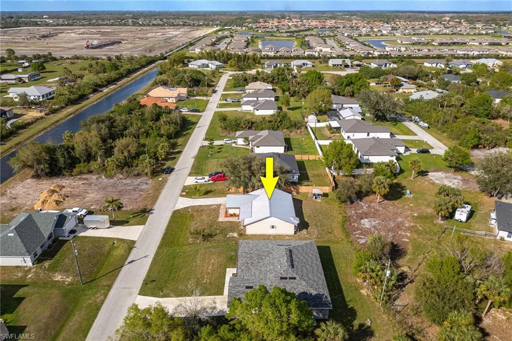 6136 Higgins AVE, FORT MYERS FL 33905-35