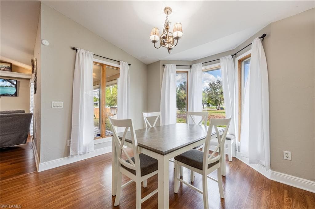 6136 Higgins AVE, FORT MYERS FL 33905-19