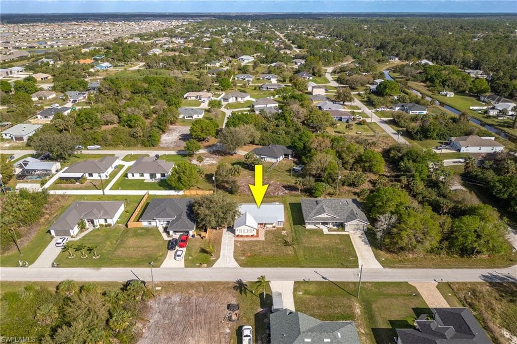 6136 Higgins AVE, FORT MYERS FL 33905-33