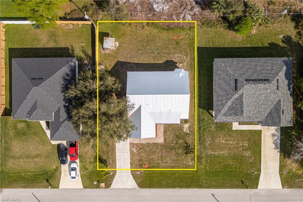 6136 Higgins AVE, FORT MYERS FL 33905-34