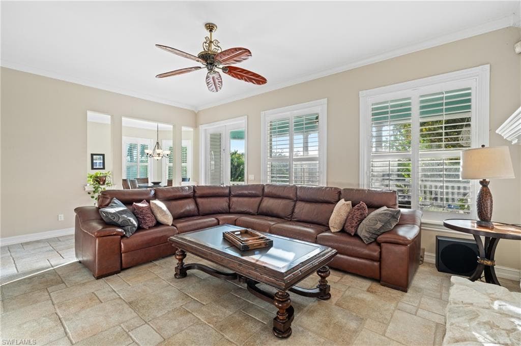 1495 Gordon River LN, NAPLES FL 34104-12