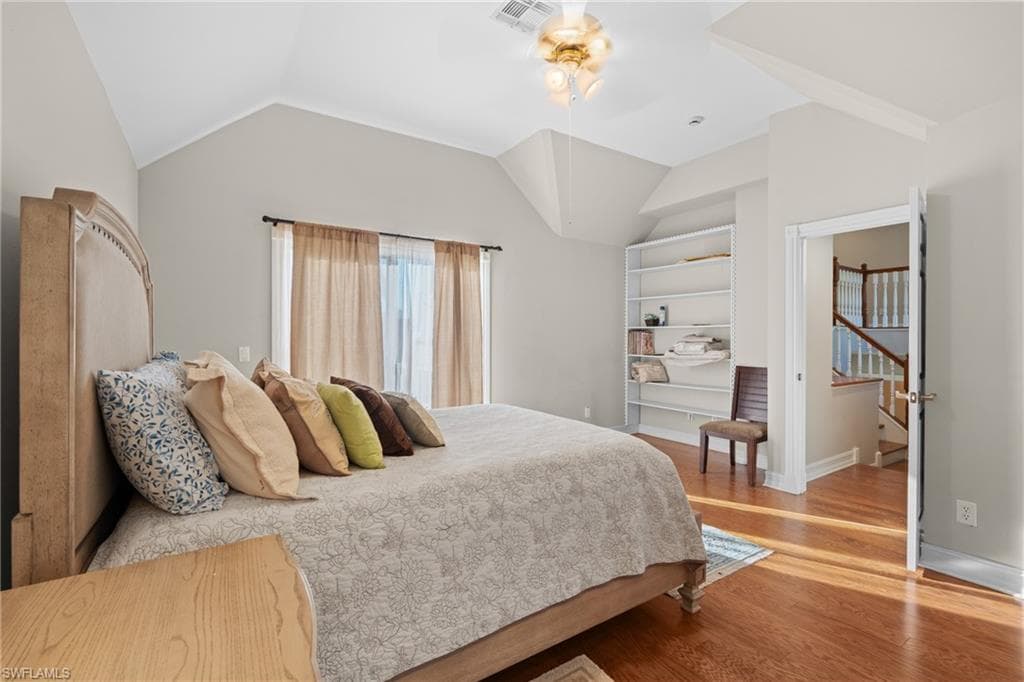 1495 Gordon River LN, NAPLES FL 34104-42