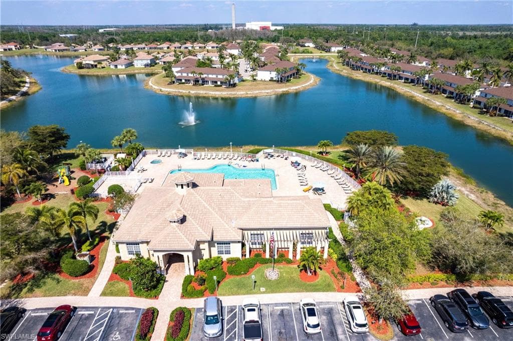 8600 Athena CT, LEHIGH ACRES FL 33971-40