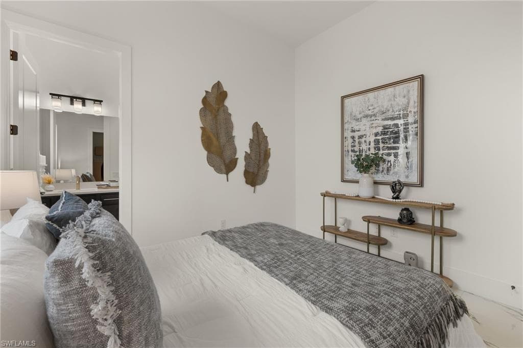 16153 Verilyn CIR, NAPLES FL 34110-26