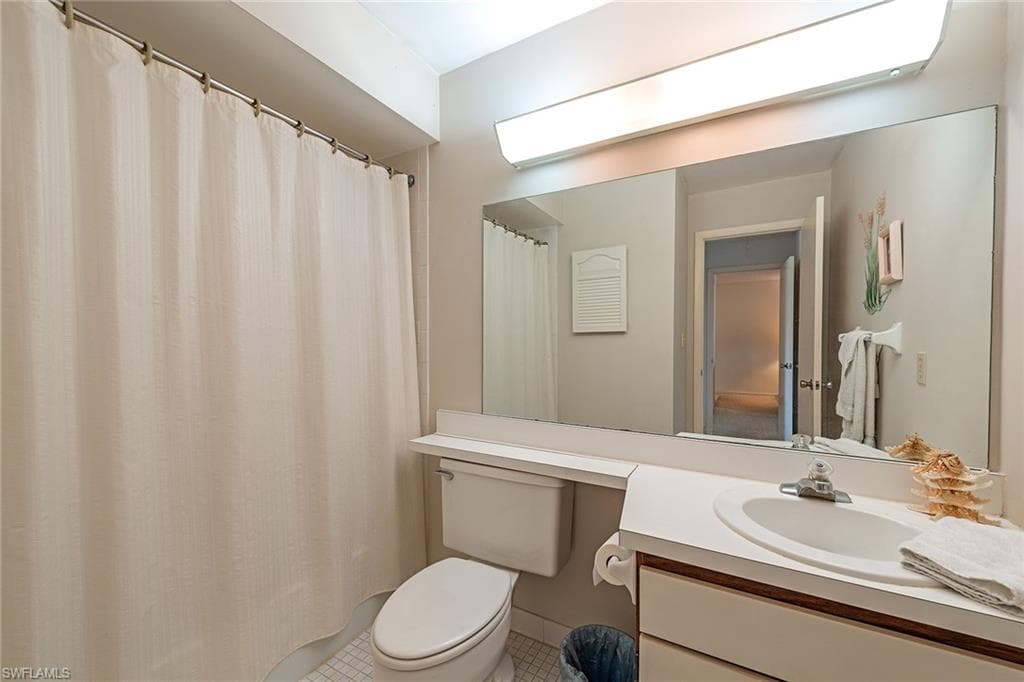 423 Meadowlark LN # 423B, NAPLES FL 34105-12