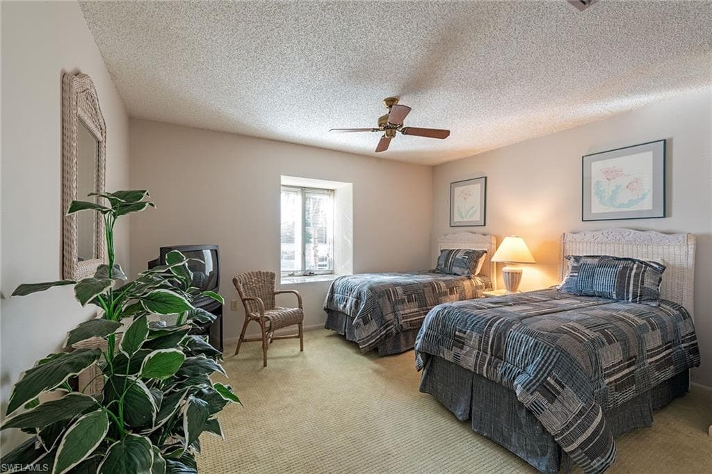 423 Meadowlark LN # 423B, NAPLES FL 34105-9