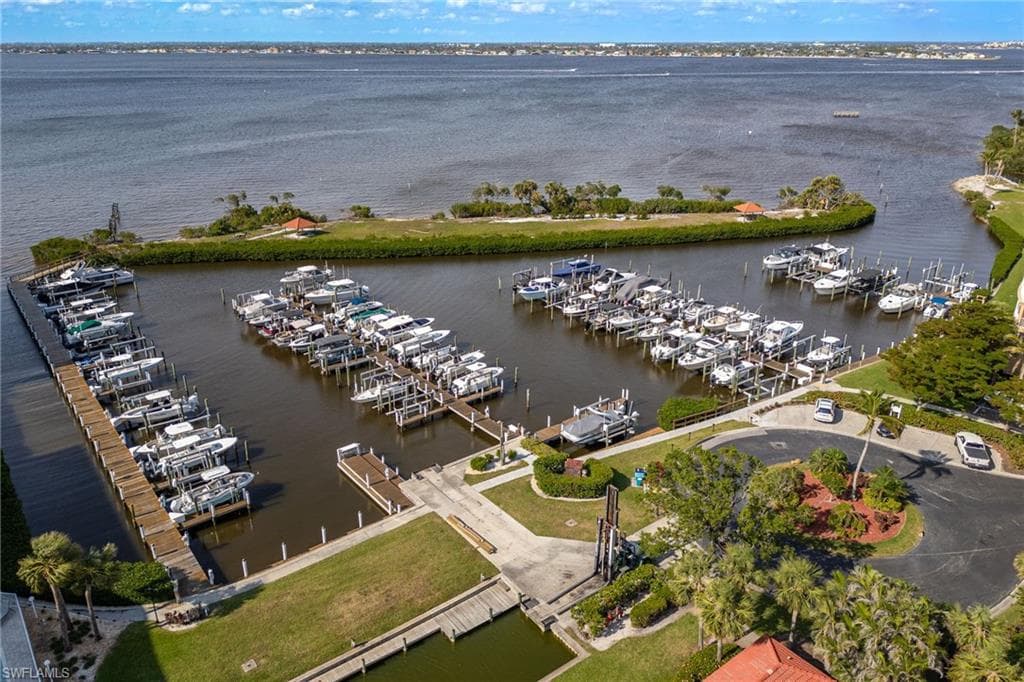 15136 Portside DR, FORT MYERS FL 33908-9