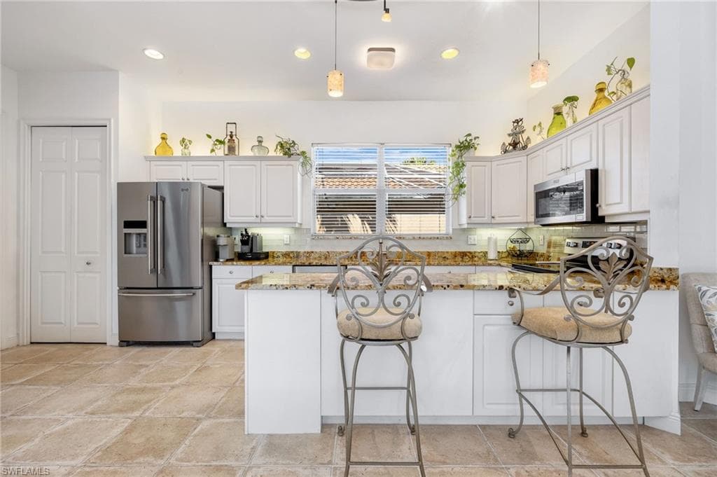 15136 Portside DR, FORT MYERS FL 33908-18